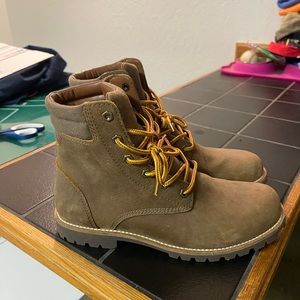 Mens Kodiak Brown leather dress boots, like new